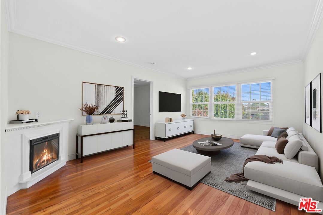 1701 Stearns Dr Unit: 3