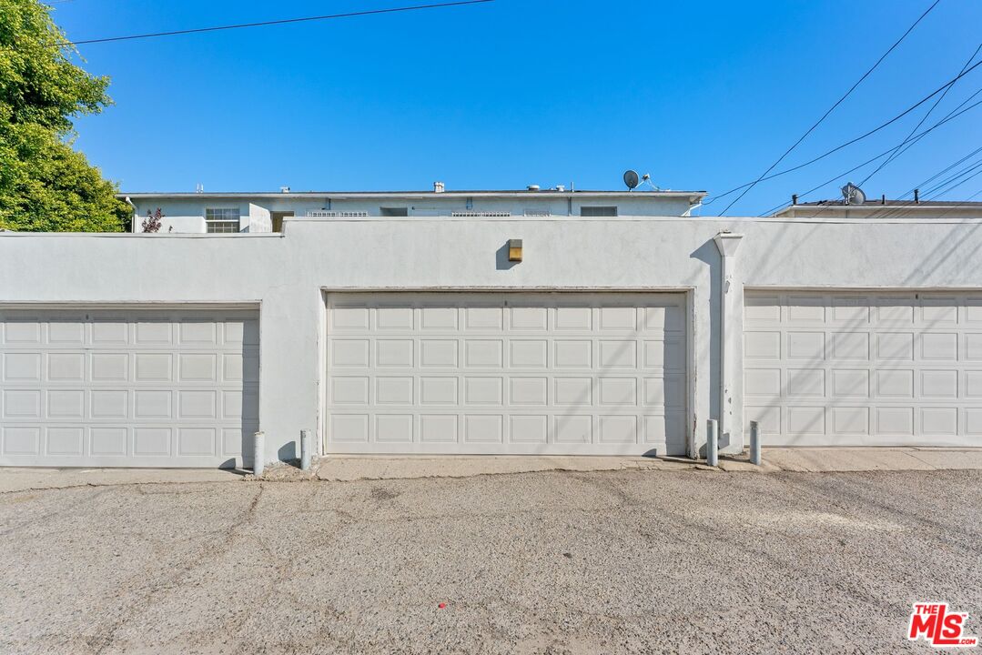 1701 Stearns Dr Unit: 3