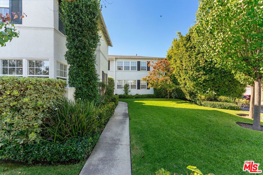 1701 Stearns Dr Unit: 3