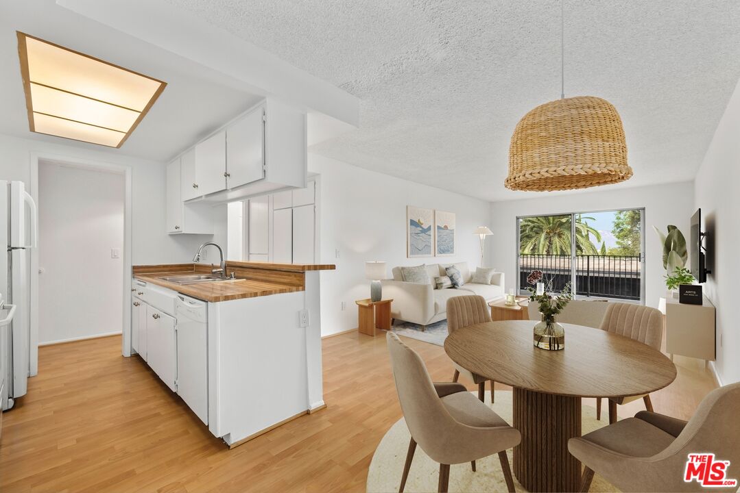 1517 E Garfield Ave Unit: 23