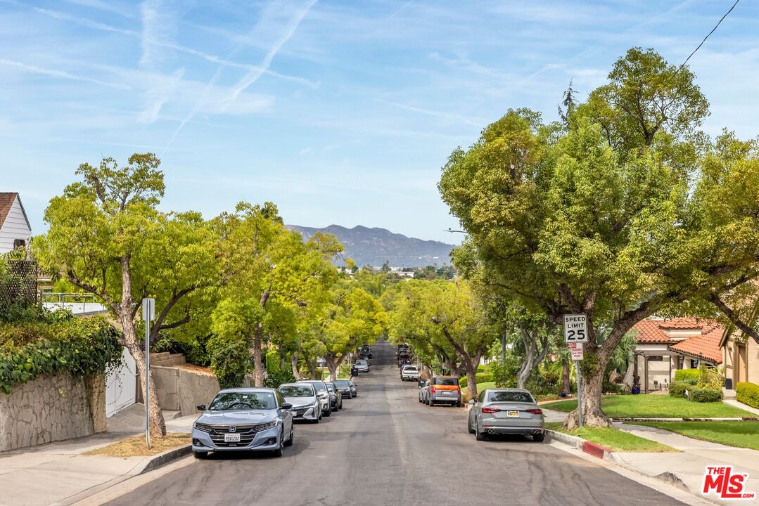 1517 E Garfield Ave Unit: 23