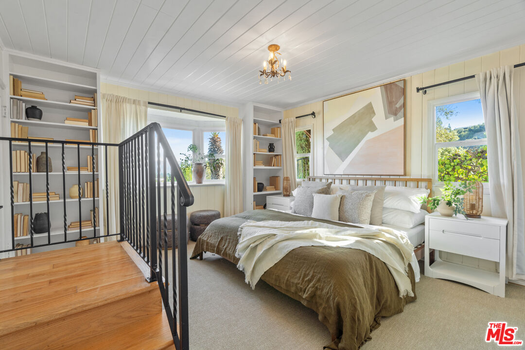 14878 Round Valley Dr