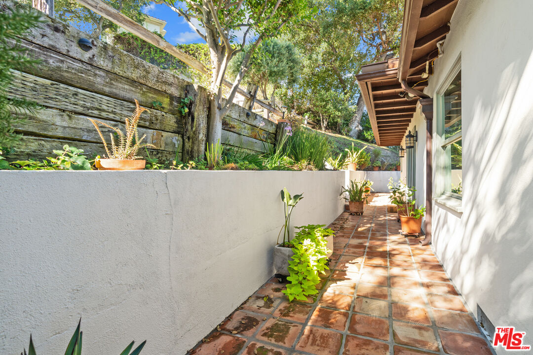 14878 Round Valley Dr