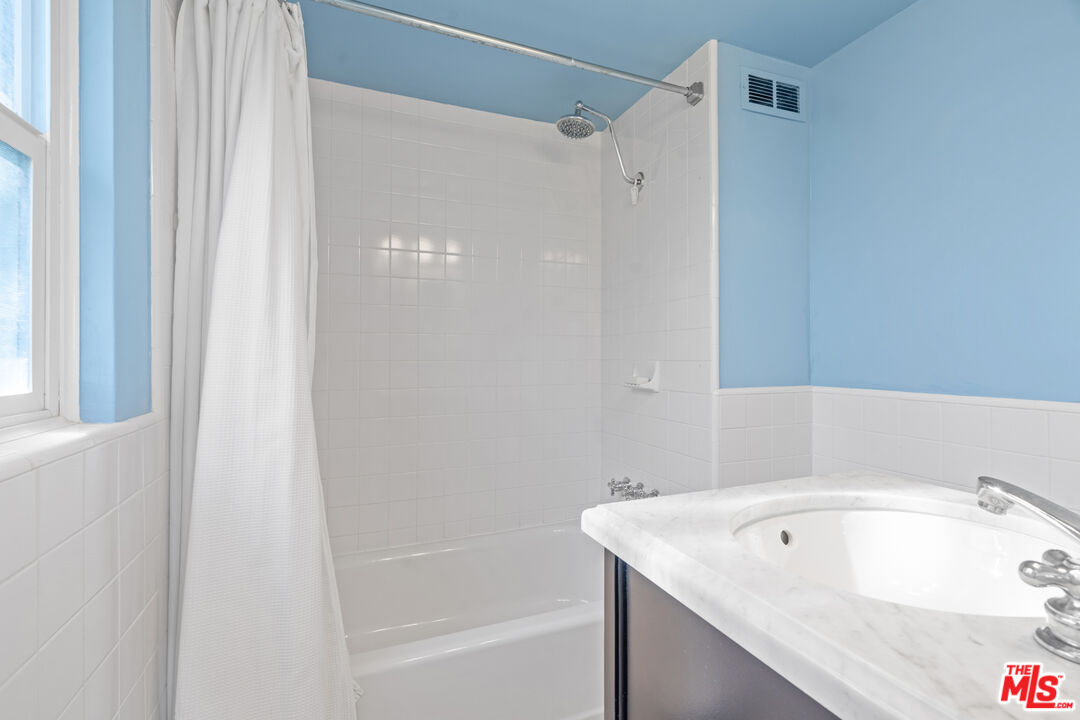 14878 Round Valley Dr