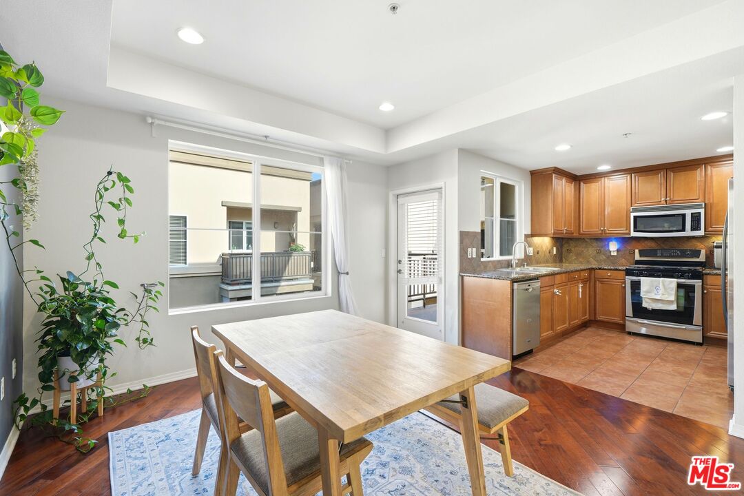 6020 Seabluff Dr Unit: 433