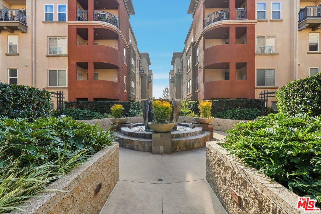 6020 Seabluff Dr Unit: 433