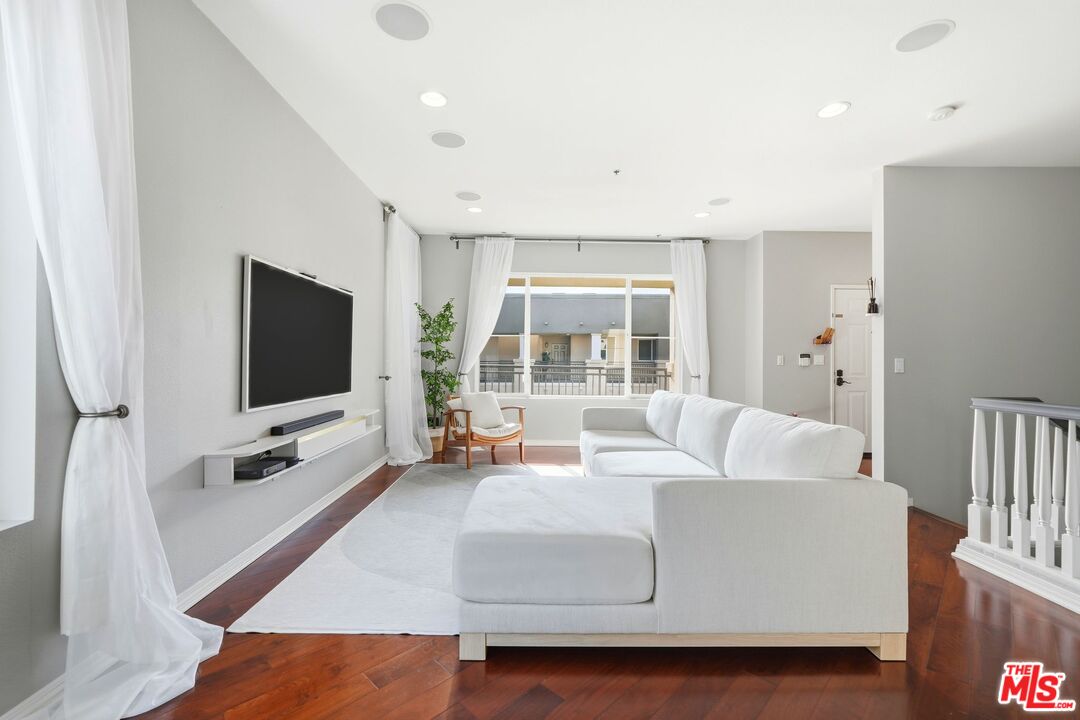 6020 Seabluff Dr Unit: 433