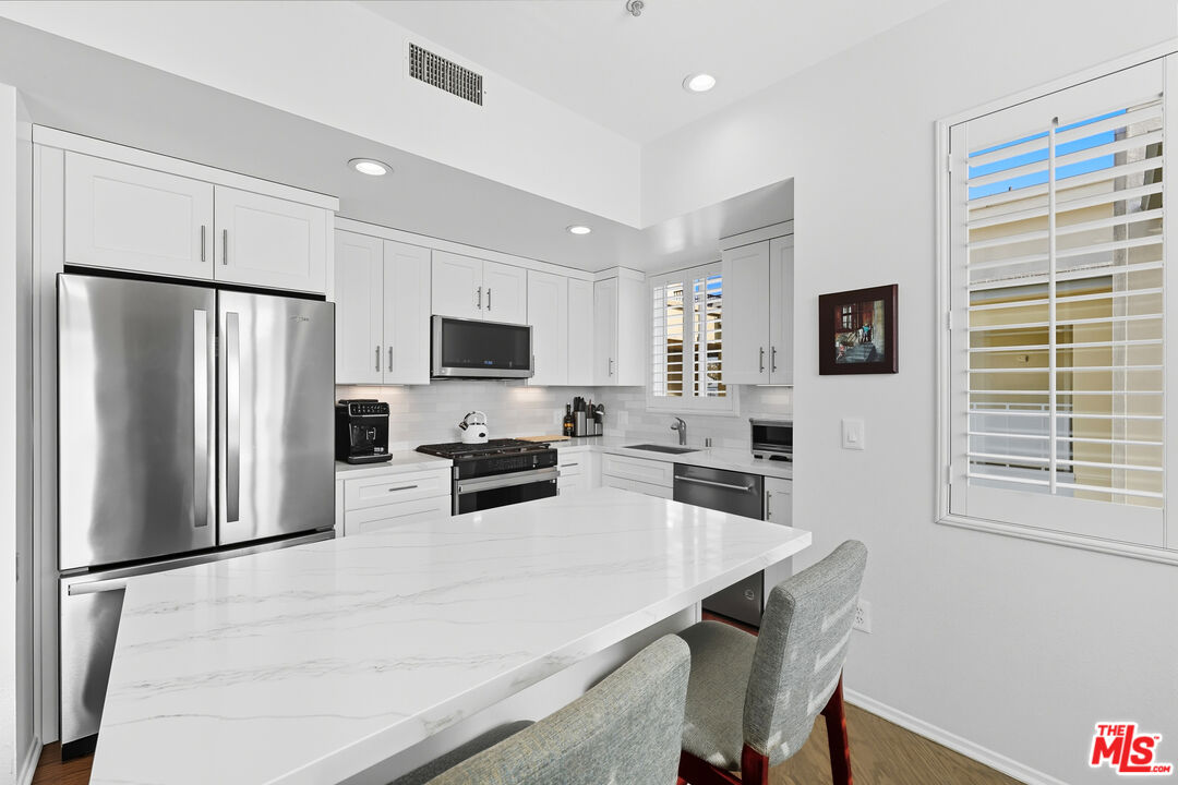 13200 Pacific Promenade Prome Unit: 409