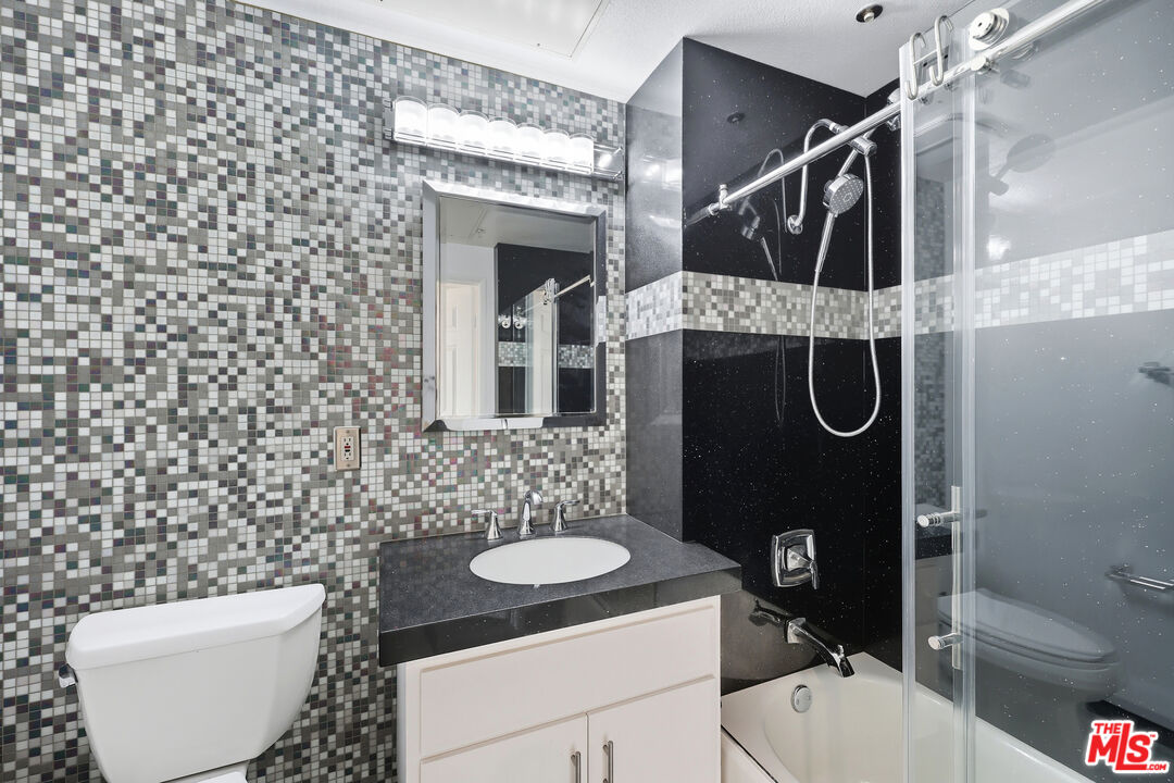 13200 Pacific Promenade Prome Unit: 409