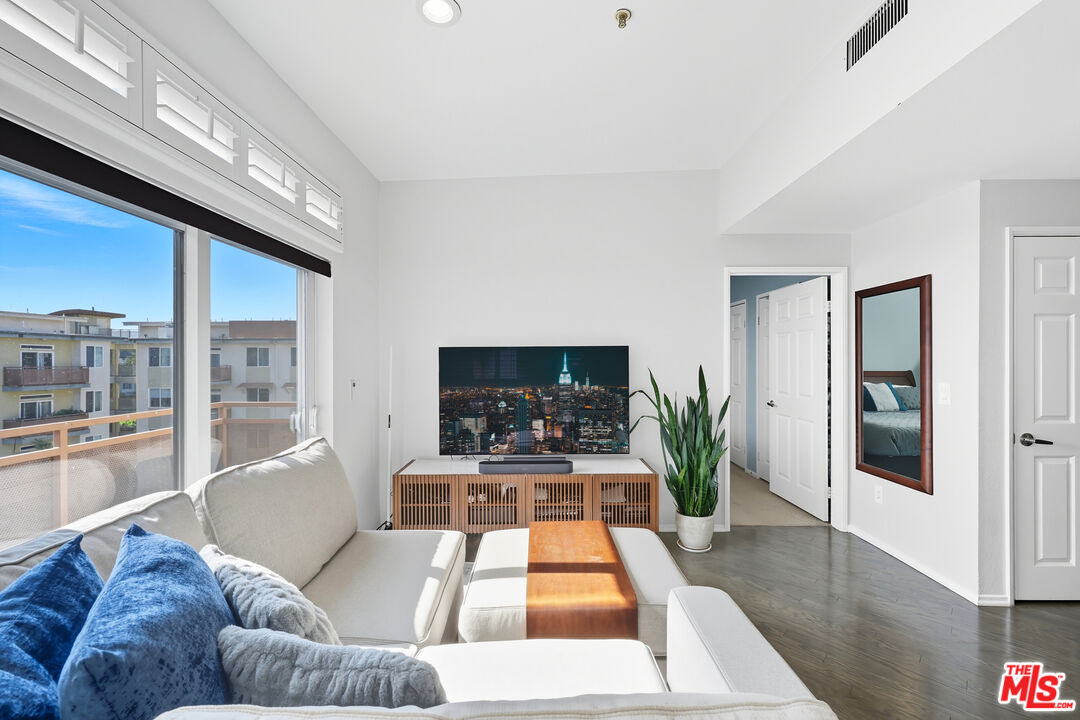 13200 Pacific Promenade Prome Unit: 409