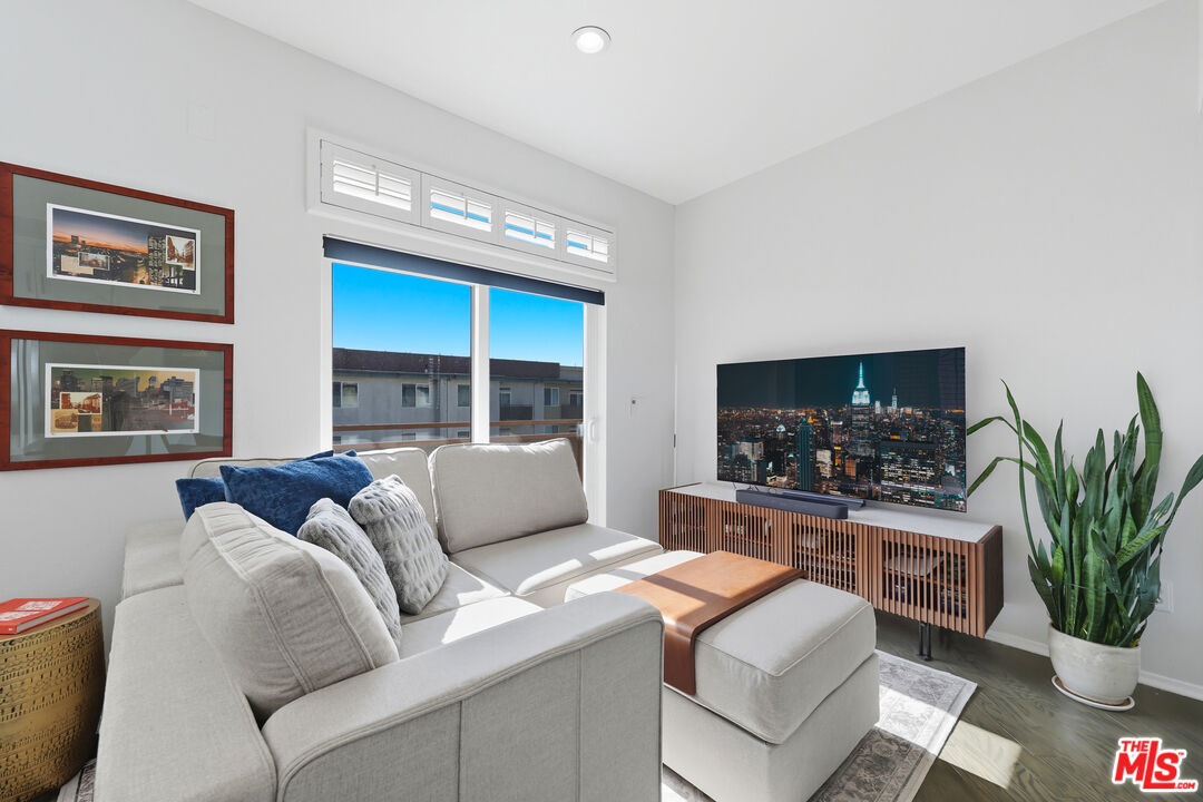 13200 Pacific Promenade Prome Unit: 409