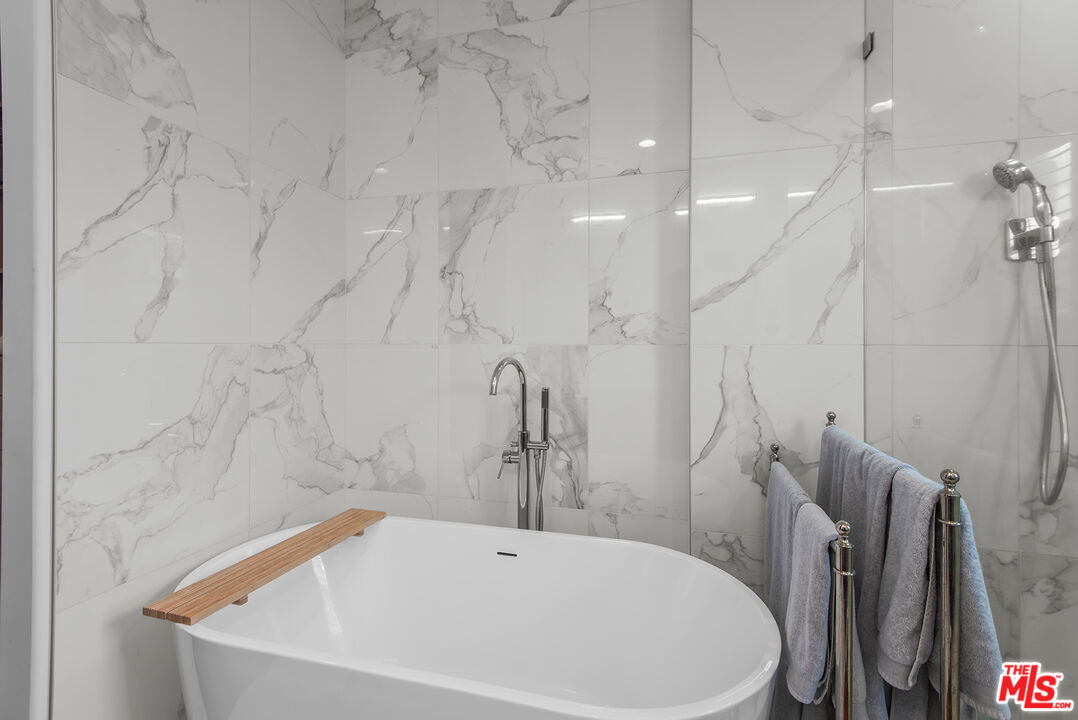 6010 Celedon Crk Unit: 10