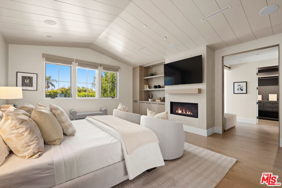 15125 Valley Vista Blvd