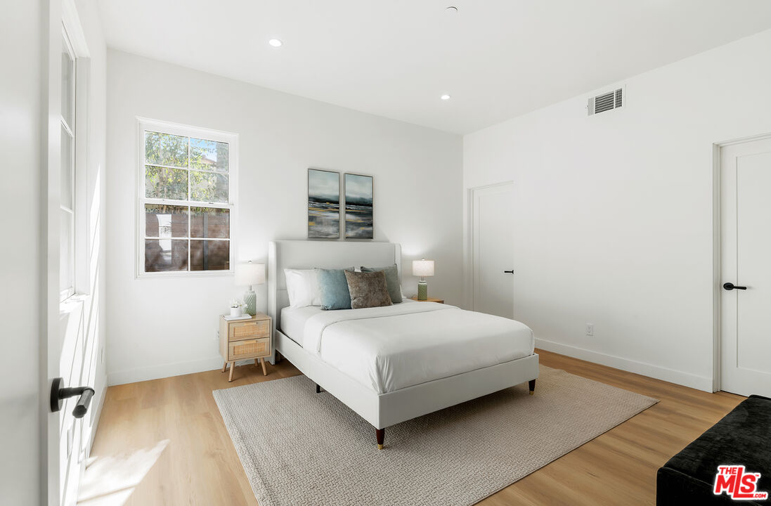 1201 N Vista St Unit: 1201-1203