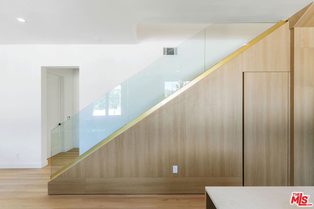 1201 N Vista St Unit: 1201-1203