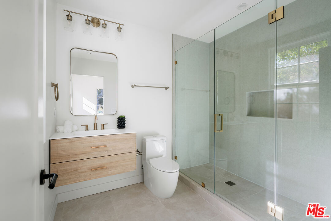 1201 N Vista St Unit: 1201-1203