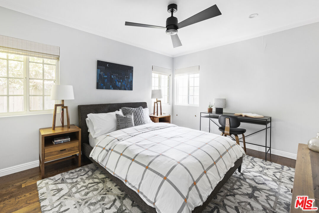 1772 S Orange Grove AVE