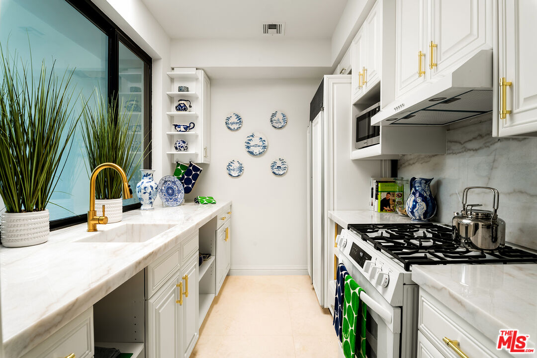 74300 Quail Lakes Dr