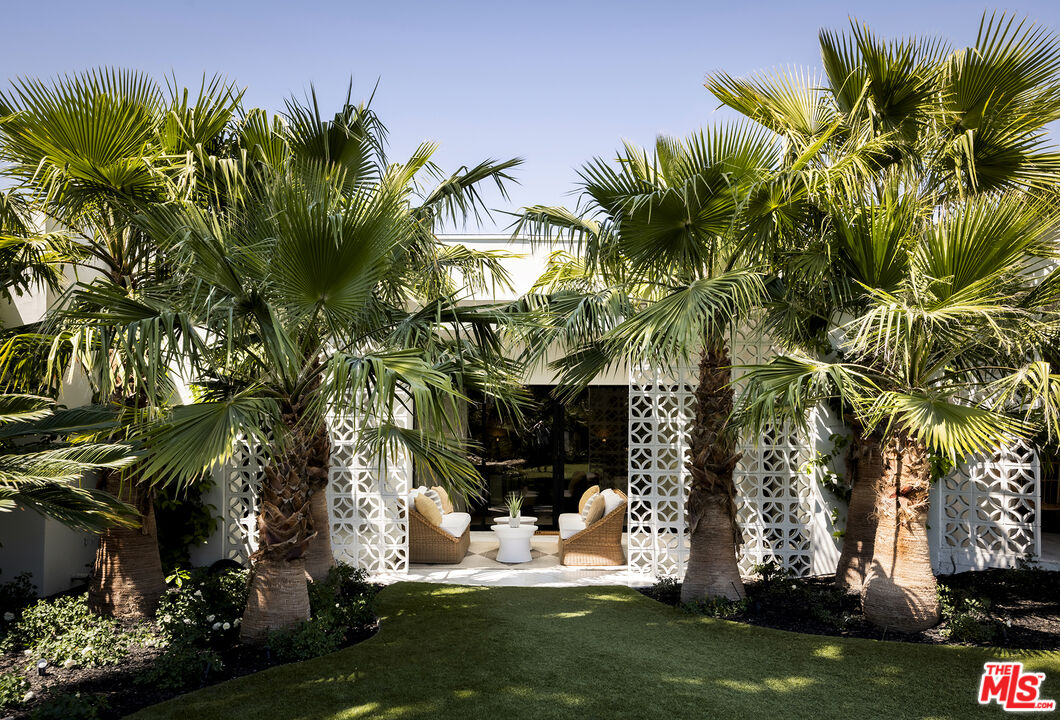 74300 Quail Lakes Dr