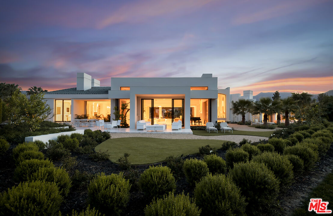 74300 Quail Lakes Dr