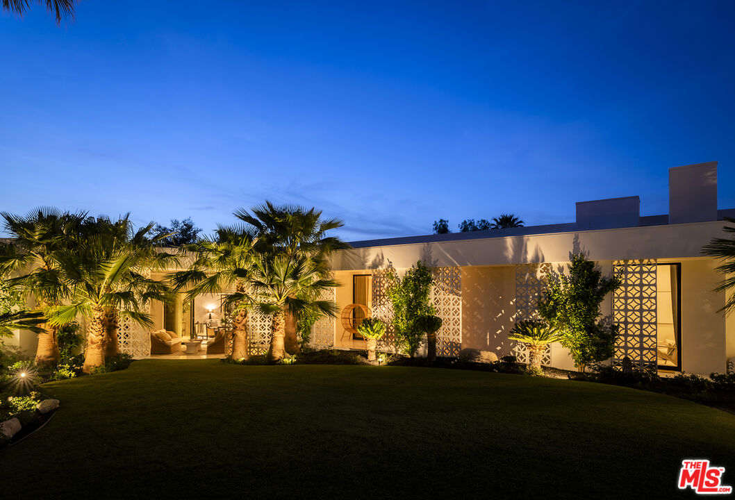 74300 Quail Lakes Dr