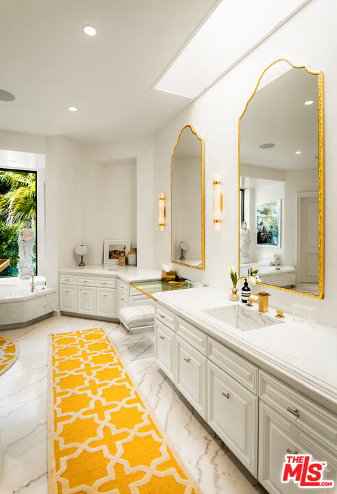 74300 Quail Lakes Dr