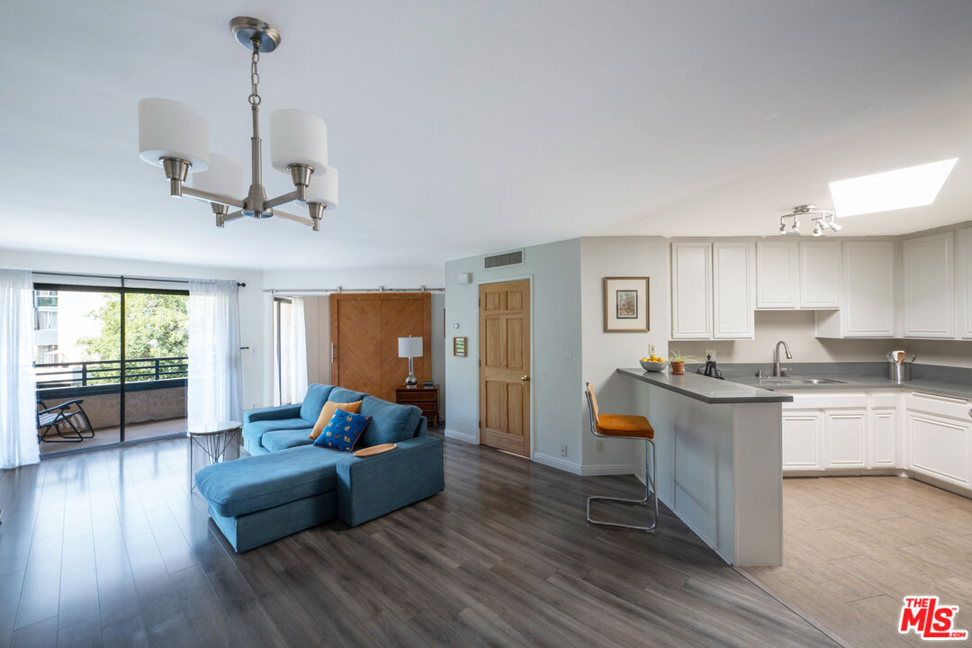 4499 Via Marisol Unit: 309