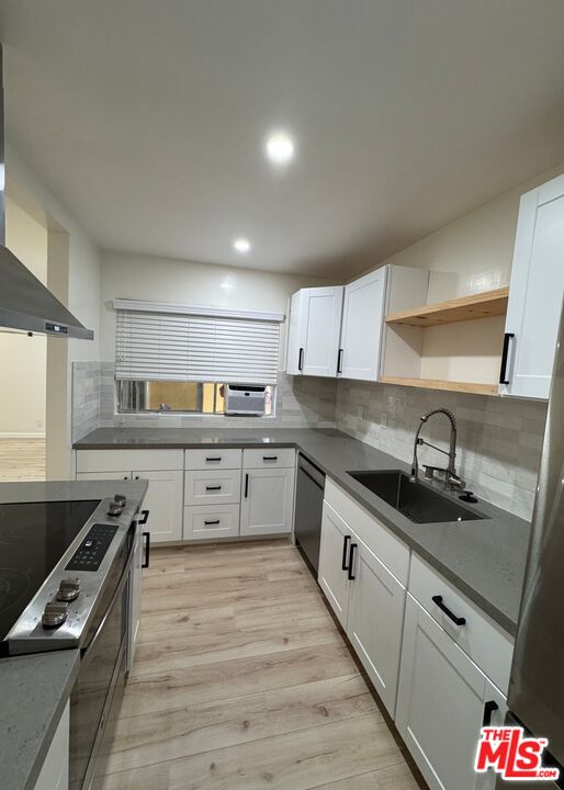 5651 Sumner Way Unit: 309