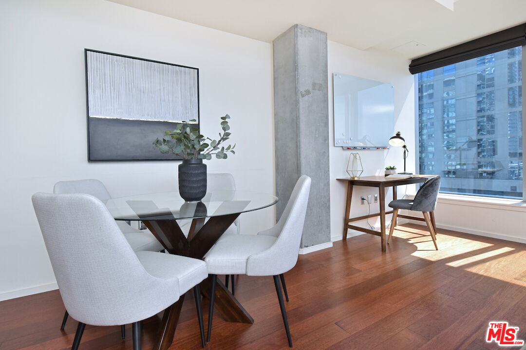 1155 S Grand Ave Unit: 915