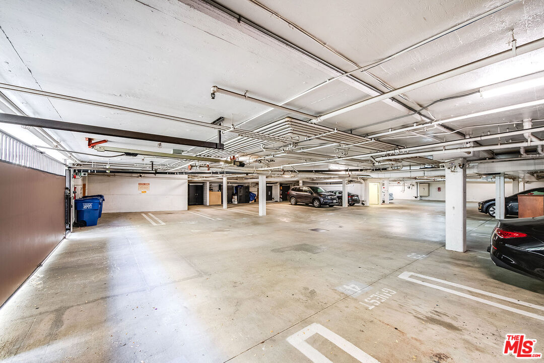 10630 Eastborne Ave Unit: 203