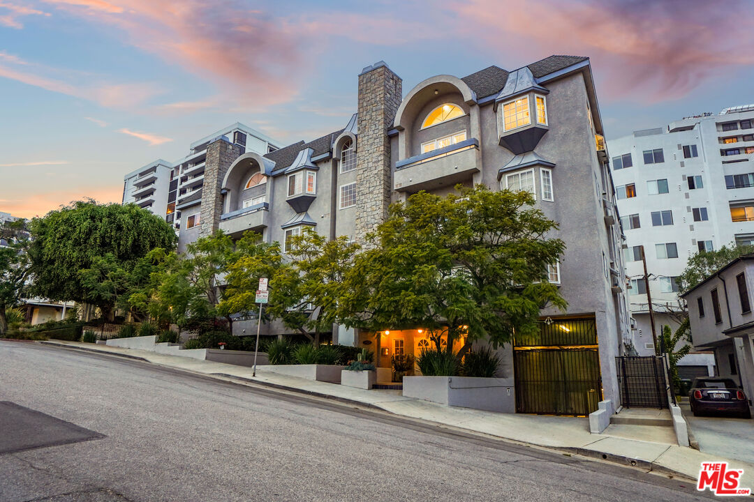 10627 Ashton Ave Unit: 302