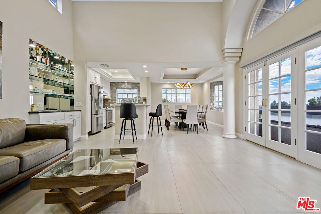 10627 Ashton Ave Unit: 302