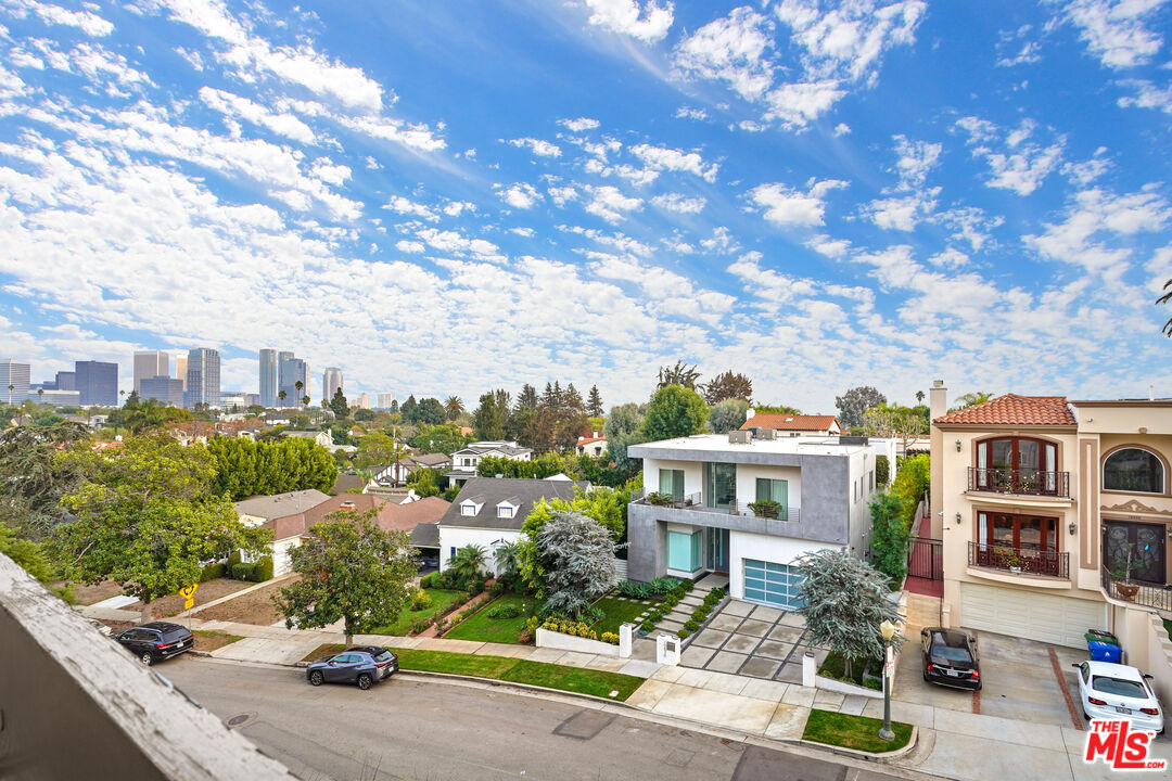 10627 Ashton Ave Unit: 302