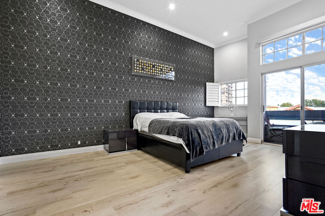 10627 Ashton Ave Unit: 302