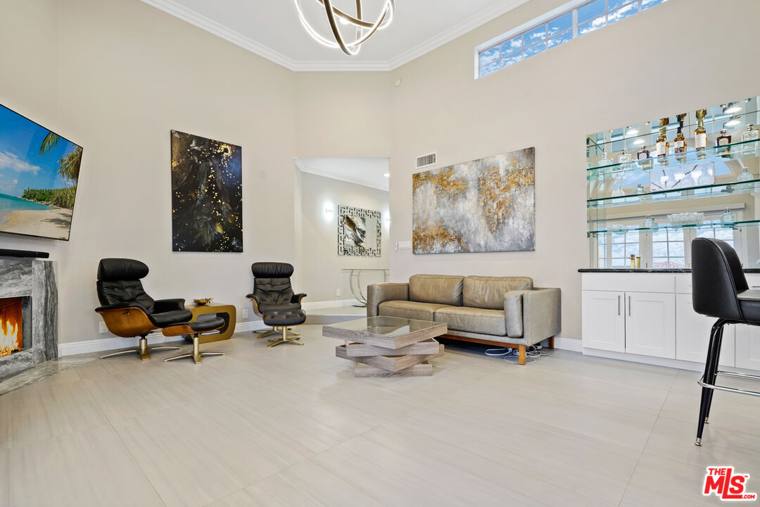 10627 Ashton Ave Unit: 302