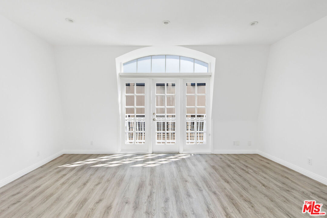 9800 Vidor Dr Unit: 303