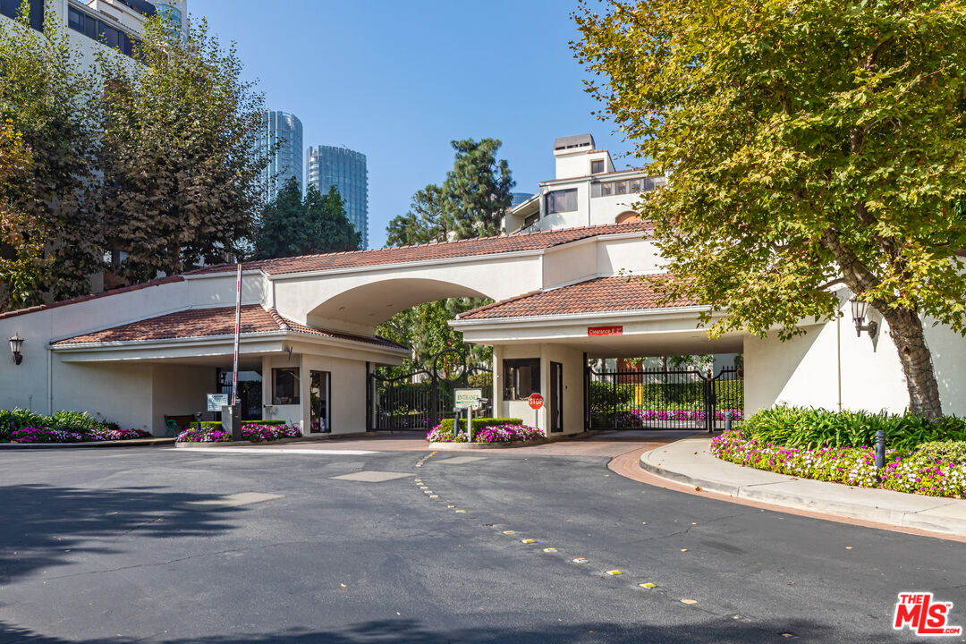 2102 Century Park Ln Unit: 311