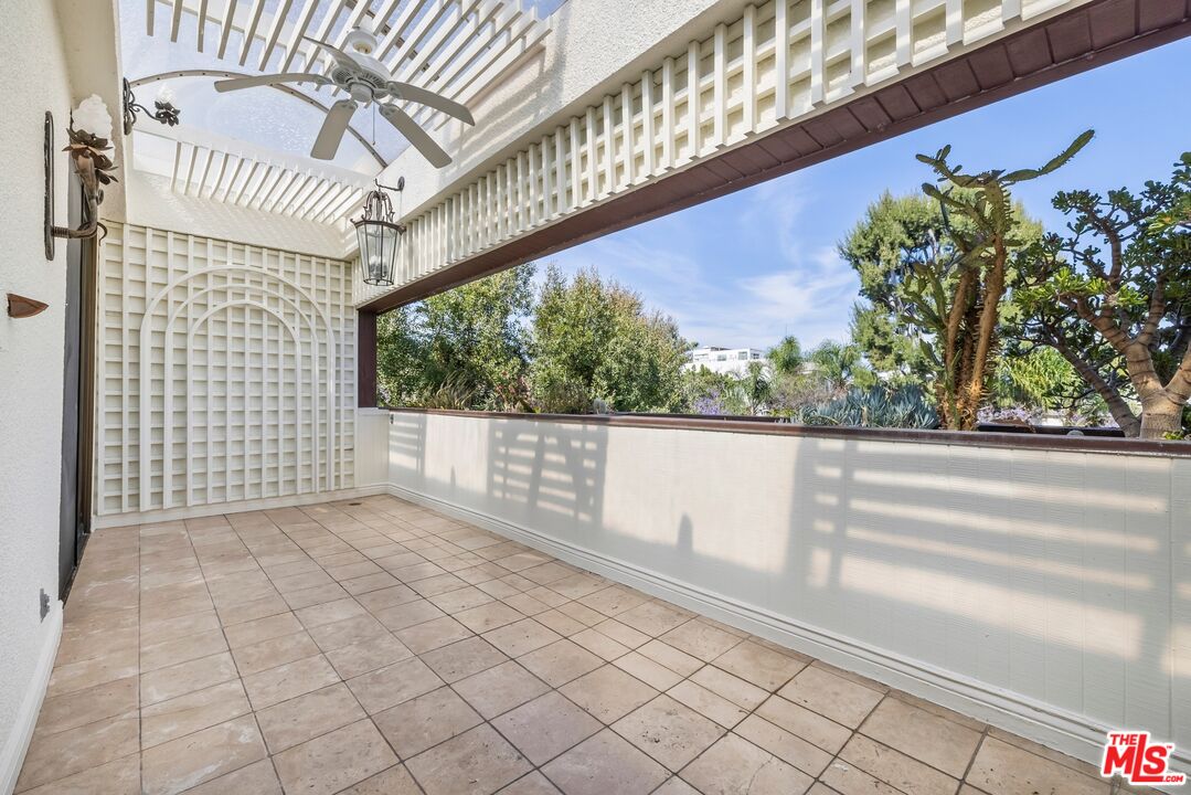 455 N Oakhurst Dr Unit: 3