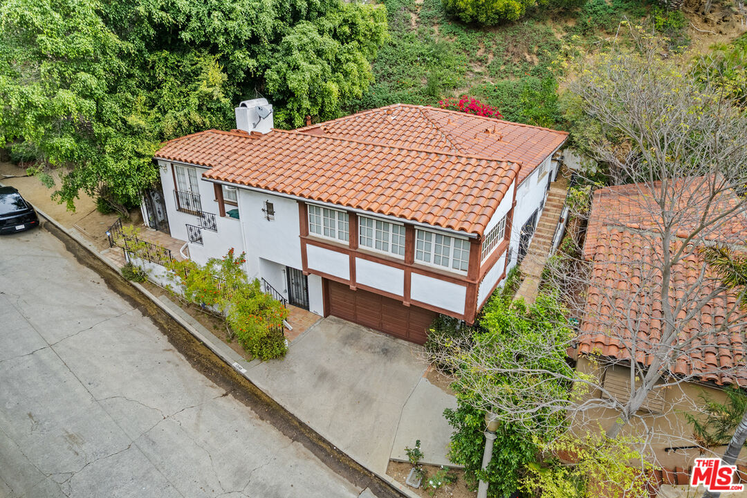 1340 Sierra Alta Way