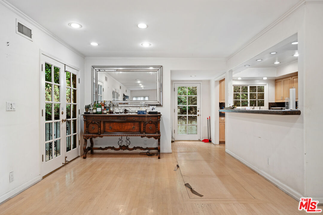 1340 Sierra Alta Way