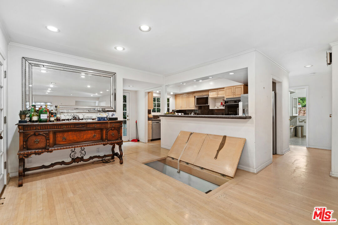 1340 Sierra Alta Way