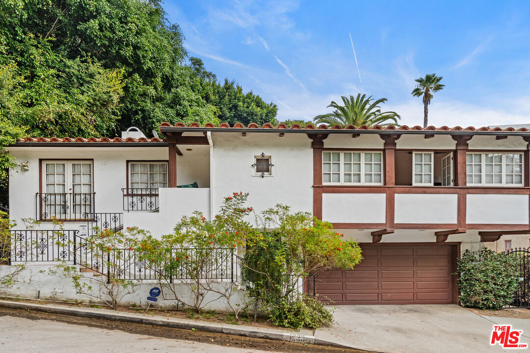 1340 Sierra Alta Way