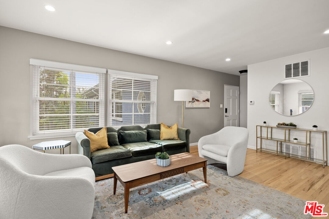 1137 26th St Unit: D