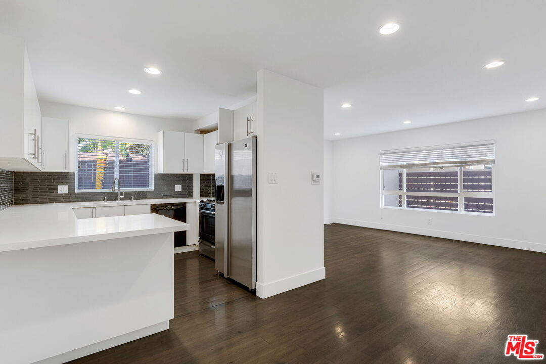 1055 S Bedford ST Unit: 2