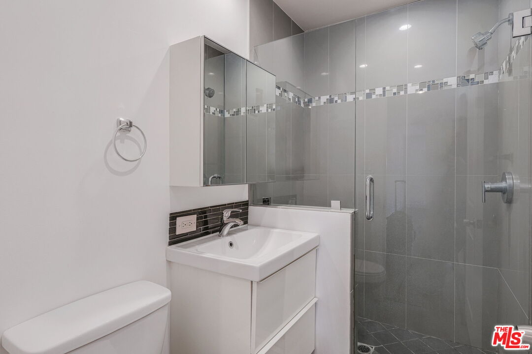 1055 S Bedford ST Unit: 2