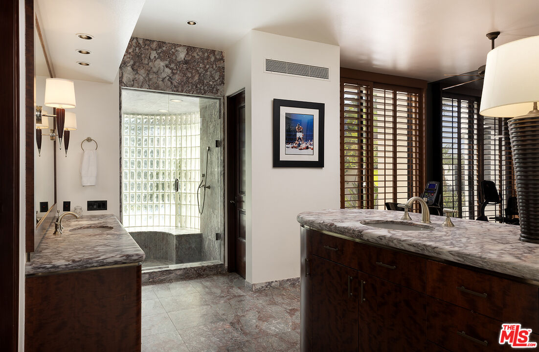 70418 Placerville Rd