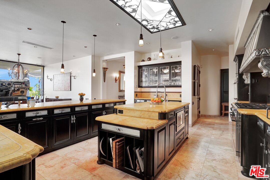 70418 Placerville Rd