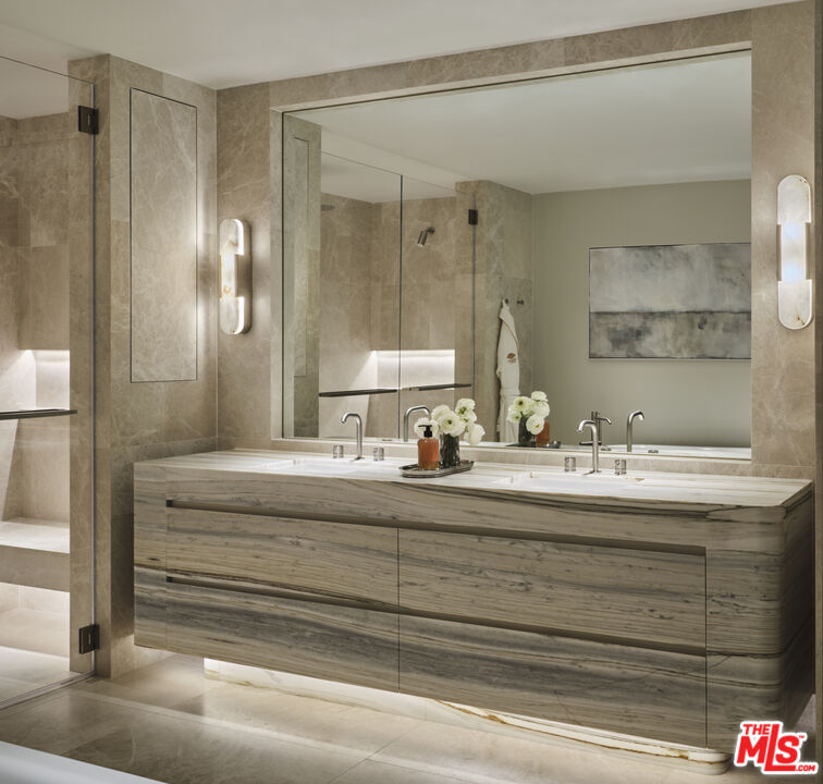 9200 Wilshire Blvd Unit: 202W