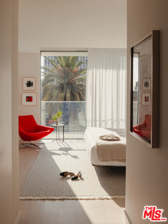 9200 Wilshire Blvd Unit: 202W