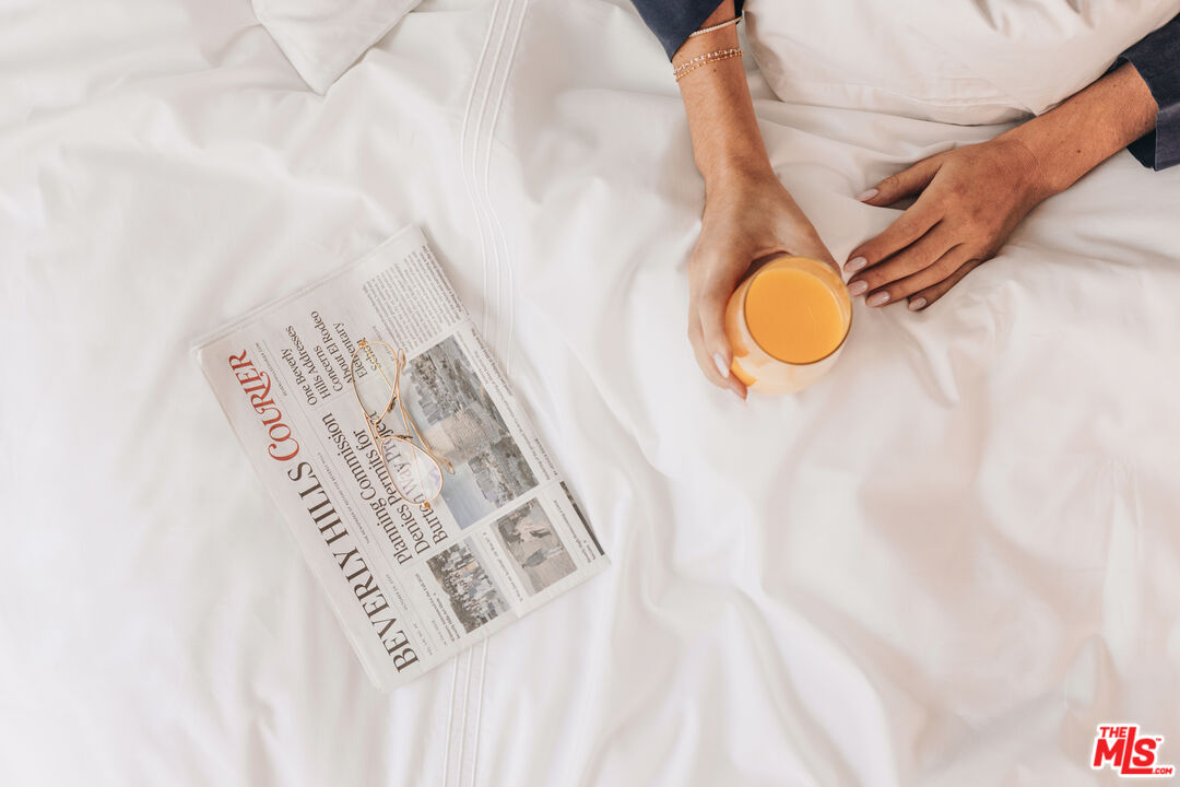 9200 Wilshire Blvd Unit: 305E